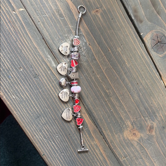 Valentine’s Charm Bracelet ❤️ - Picture 4 of 5